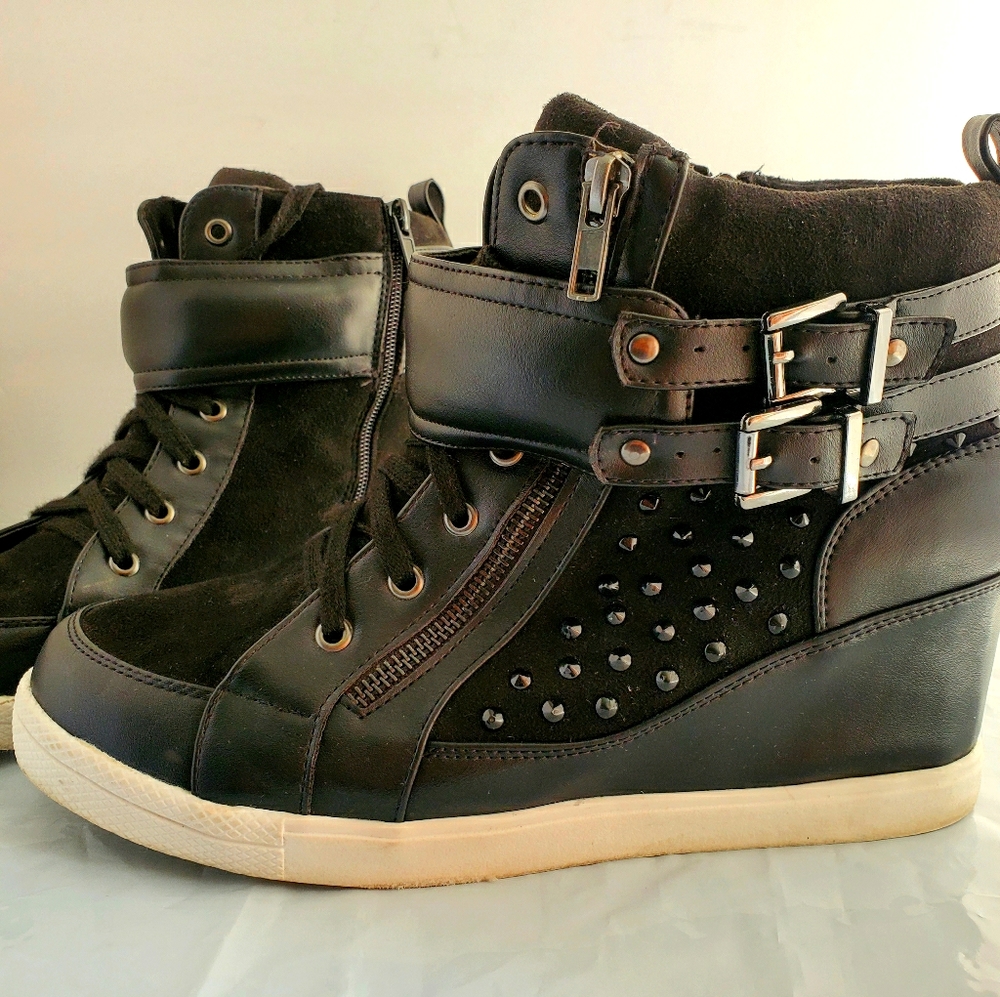 Torrid Black Studded Wedge Sneakers 11 W